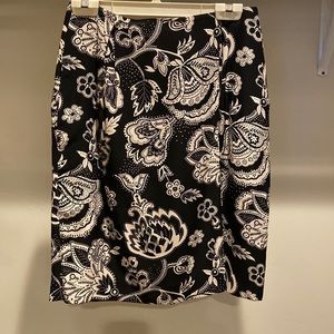 Dana Buchman silky mock wrap skirt